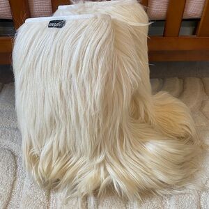 Cozy White Faux Fur Winter Boots